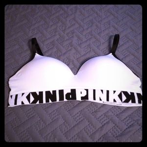 VS PINK cool comfy wireless bra!